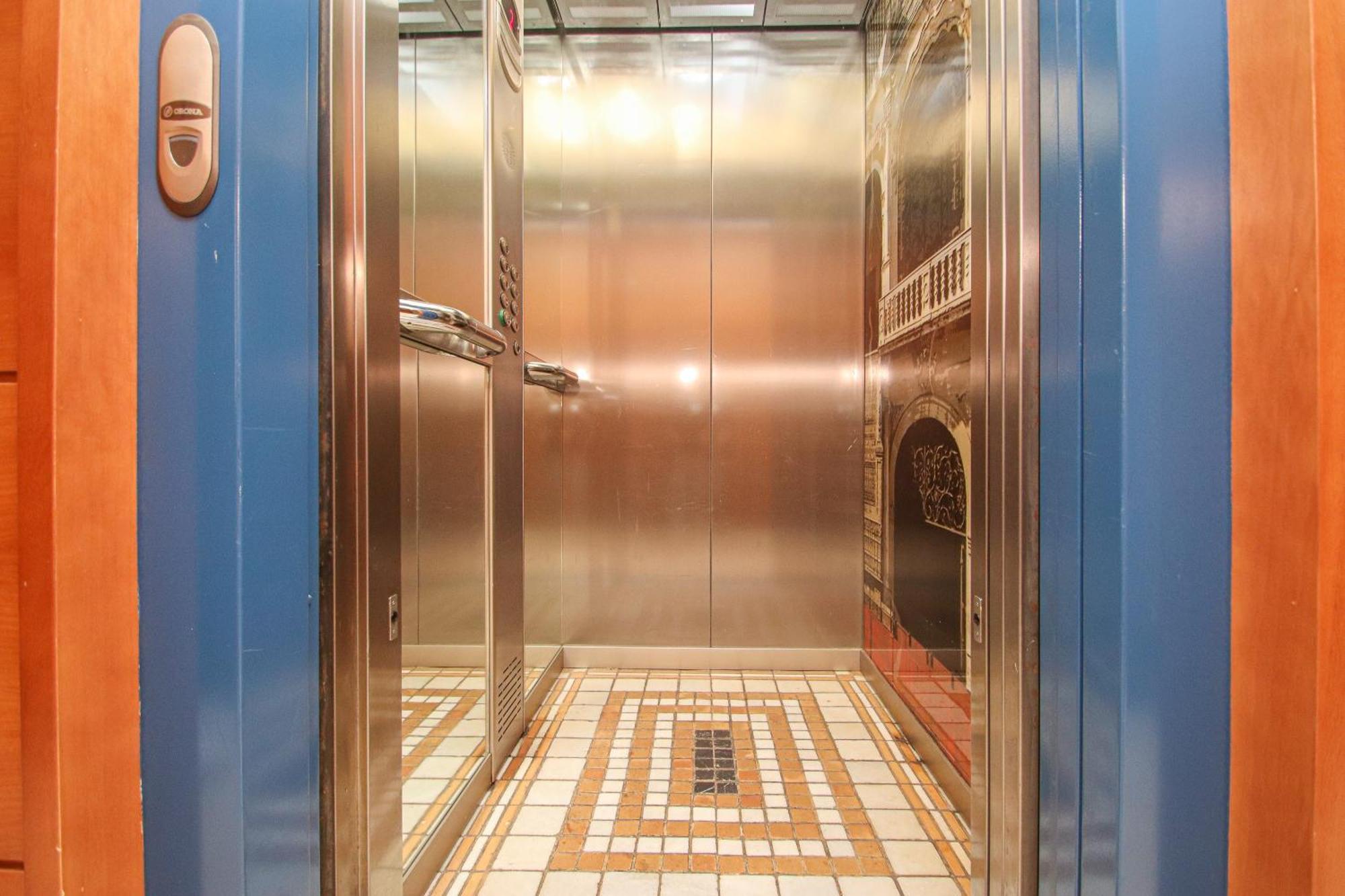Luxury Apt In Plaza De Espana - Free Parking เซบีญา ภายนอก รูปภาพ